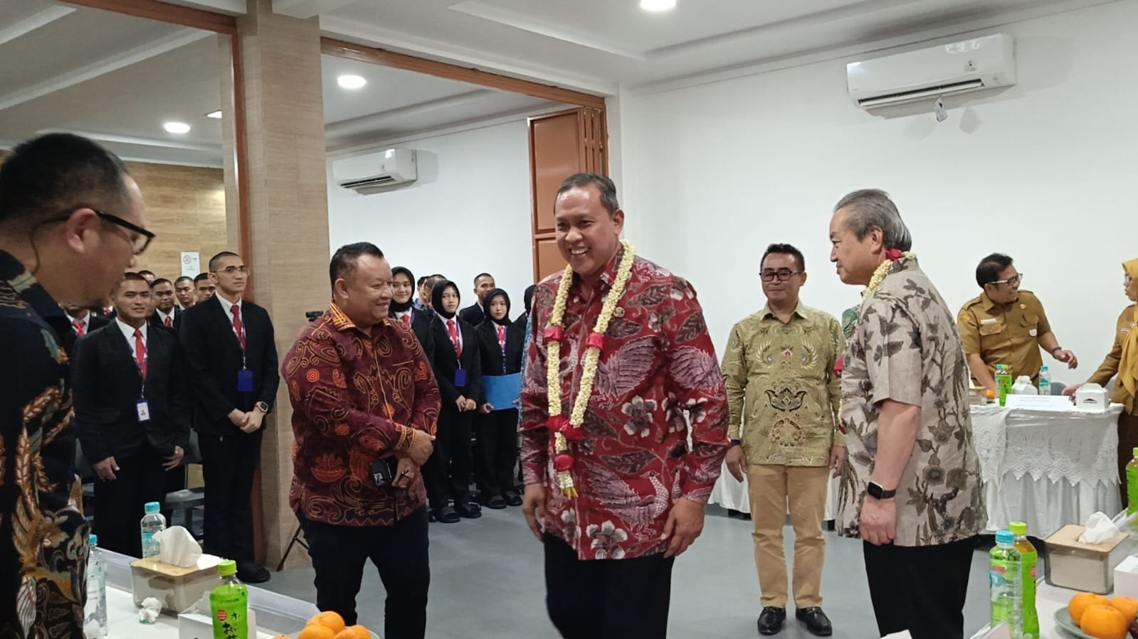 LPK Sekai Hikari Indonesia Lepas Siswa Magang ke Jepang, Dihadiri Wali Kota Bekasi