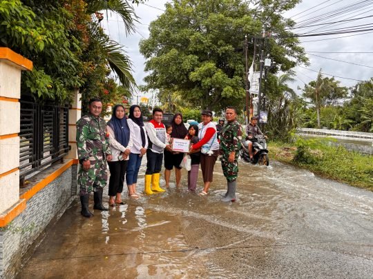 Pertamina EP Tambun Field Tanggap Bencana, Salurkan Bantuan Pangan dan Obat-obatan untuk Korban Banjir di Bekasi dan Karawang