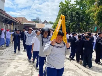 Wilayah Sumedang hingga Kuningan Paling Sering Disambar Petir, Warga Diminta Waspada